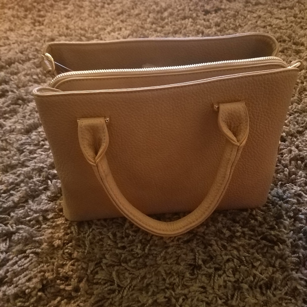 Bijuju light brown / tan/ camel purse